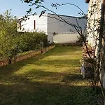 Chambres D'hotes Du Gout Et Des Couleurs Bed & Breakfast Grenay