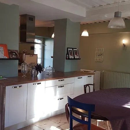 D'hotes Du Gout Et Des Couleurs Bed & Breakfast *